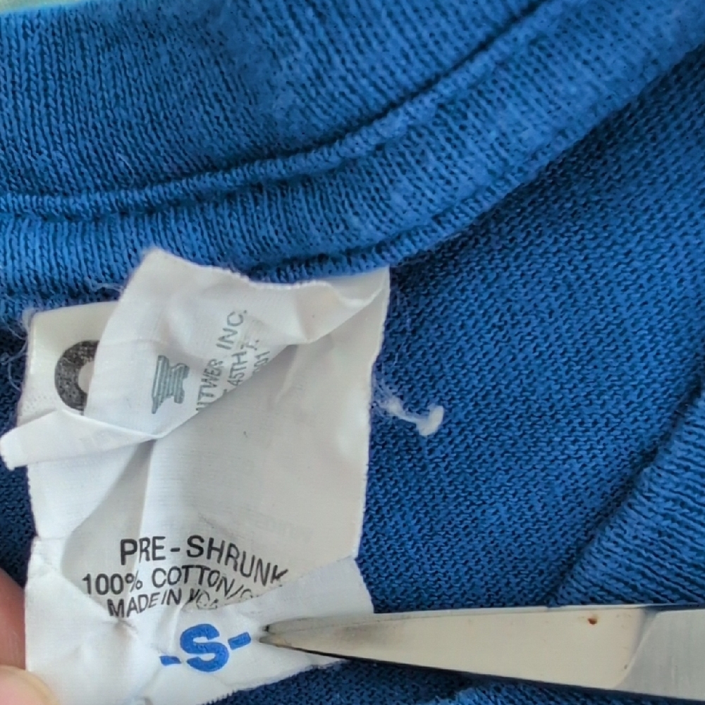 Anvil Vibrant Blue Chicago T-Shirt - Picture 5 of 7